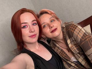 MaydaAndDoretta's Hot live cam performers Profile Image